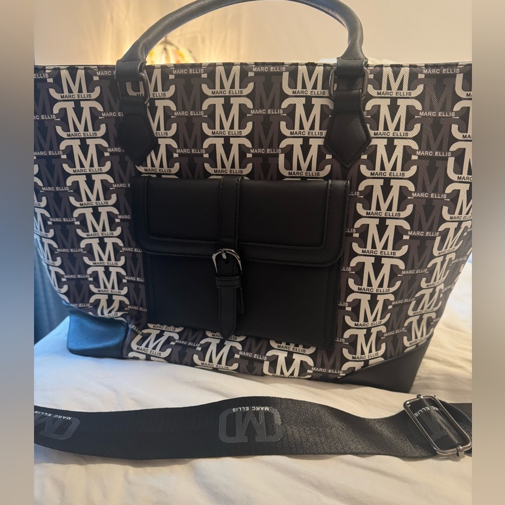 NWOT Black and White Marc Ellis Logo Structured Large Purse with Shoulder Strap - Picture 2 of 9